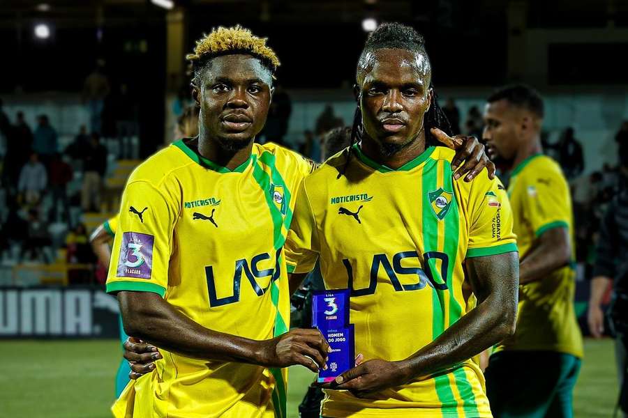 Iheanacho partilhou prémio de homem do jogo