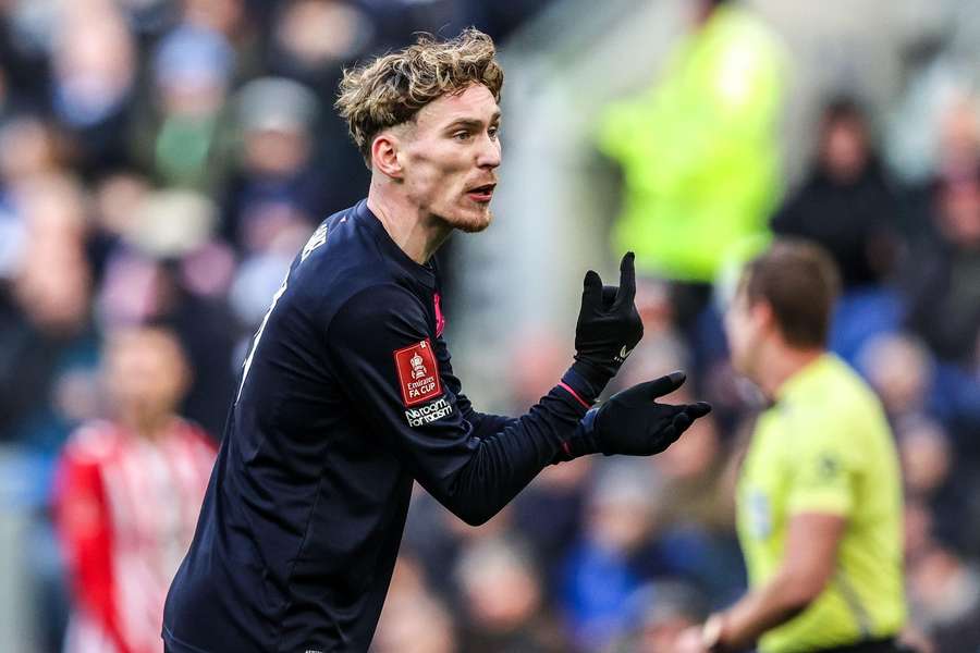 Everton midfielder Garner: We can't seek excuses after FA Cup exit Everton midfielder Garner: We can't seek excuses after FA Cup exit