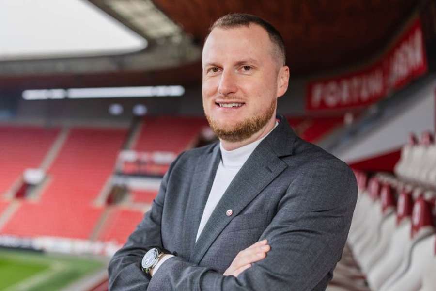 Jakub Mareš je novým sportovně-technickým ředitelem Slavie. Jakub Mareš je novým sportovně-technickým ředitelem Slavie.