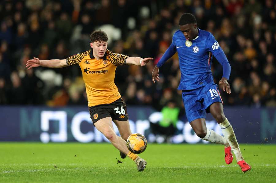 Rosenior pleased with Chelsea win FA Cup win at Hull - and with Sarr debut