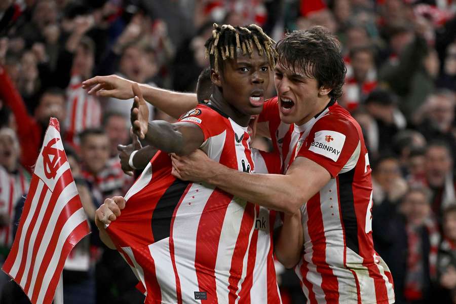 Nico Williams celebra el primer gol del Athletic a la Roma