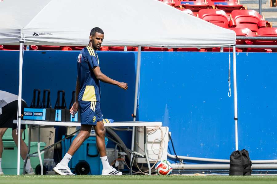Alexander Isak trains away from the rest of the squad Alexander Isak trains away from the rest of the squad
