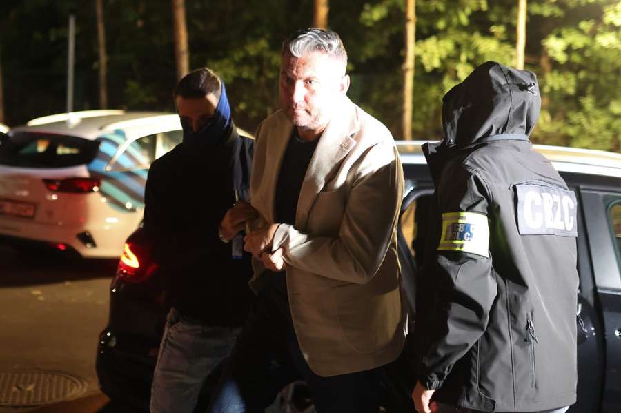 Doprowadzenie do sądu prezesa Polskiego Komitetu Olimpijskiego Radosława Piesiewicza Doprowadzenie do sądu prezesa Polskiego Komitetu Olimpijskiego Radosława Piesiewicza