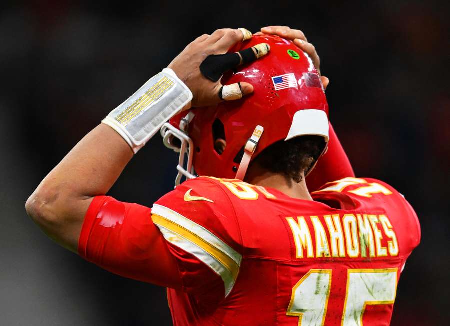 Het gaat Patrick Mahomes dit seizoen nog niet bijzonder voor de wind