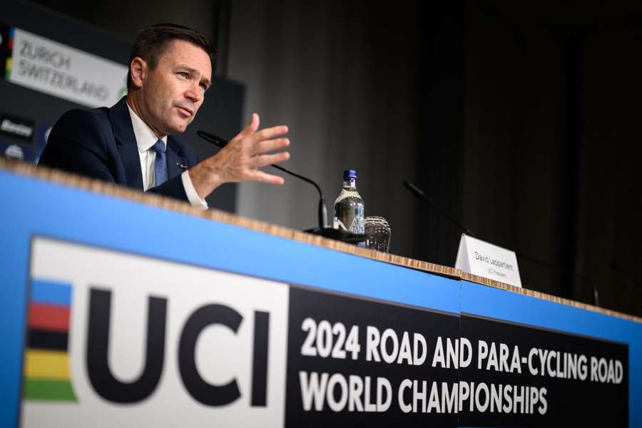 UCI president David Lappartient tijdens de persconferentie