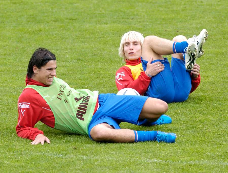 Miroslav Matušovič (vpravo) na tréninku reprezentace s Milanem Barošem před Eurem 2004 Miroslav Matušovič (vpravo) na tréninku reprezentace s Milanem Barošem před Eurem 2004