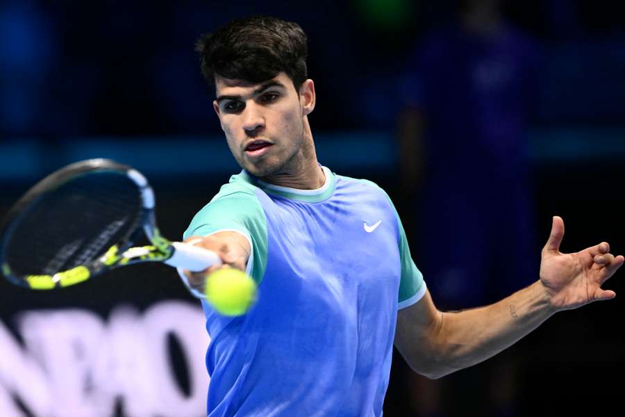 Tenis Flash: Alcaraz zagra o pierwsze zwycięstwo w ATP Finals, wieczorem mecz Zverev - Ruud