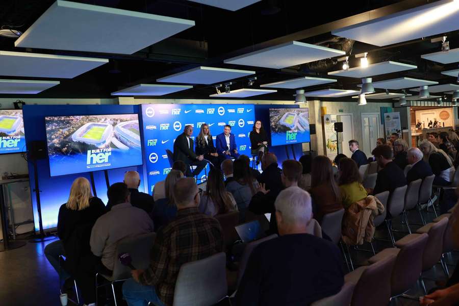 Brighton vai construir estádio dedicado ao futebol feminino