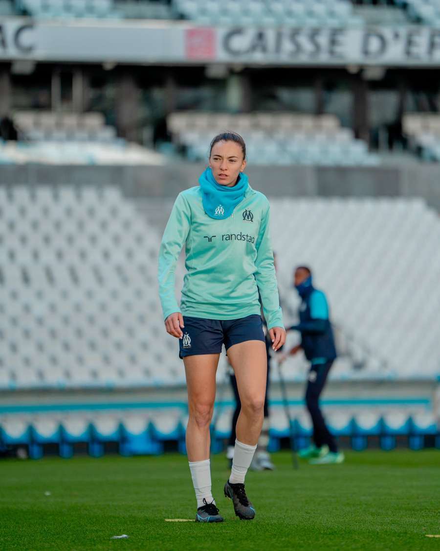 Jenny Perret à l'entraînement au Vélodrome avant le match face à Montpellier, le 27 mars 2026