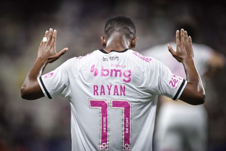 Rayan abriu o placar para o Vasco contra o Fortaleza Rayan abriu o placar para o Vasco contra o Fortaleza