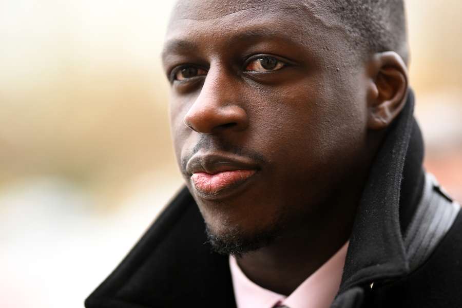 Benjamin Mendy, no culpable de seis violaciones, será juzgado de nuevo por una séptima