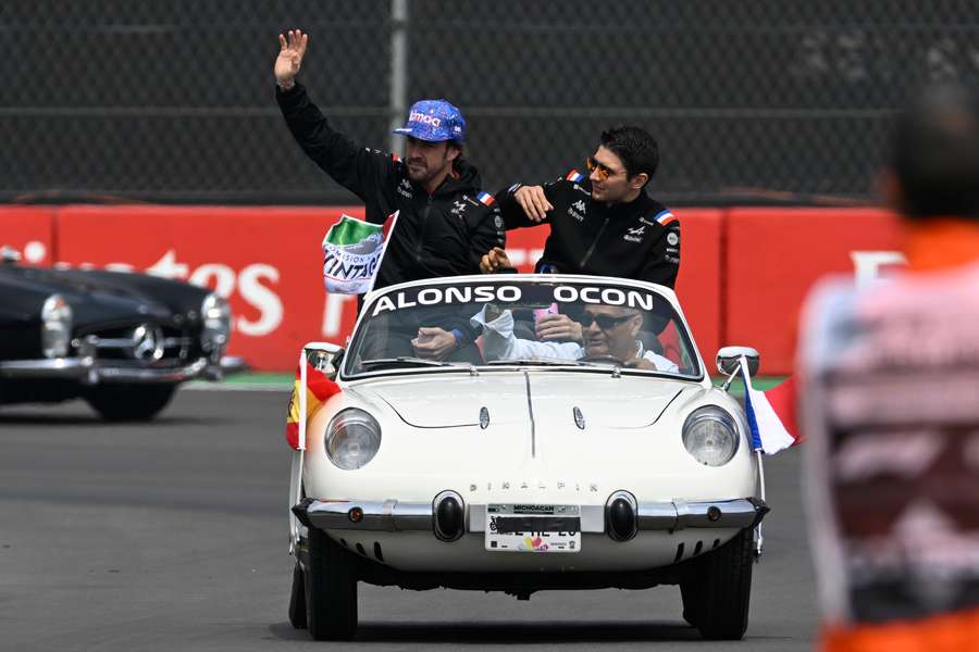 Alonso y Ocon se disputan la octava plaza del Mundial de pilotos.