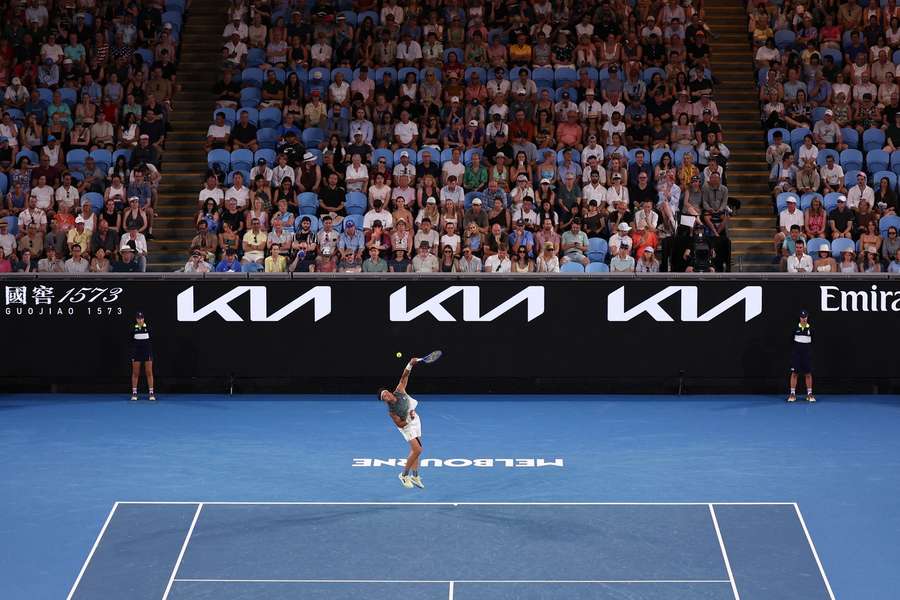 Upał uderzył w Melbourne, przerwano mecze podczas Australian Open