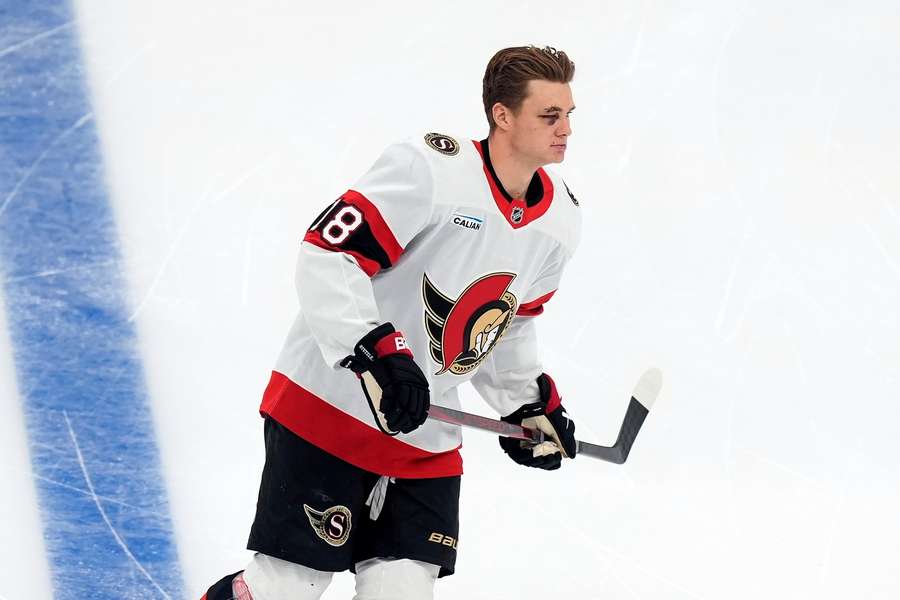 Tim Stützle im Trikot der Ottawa Senators