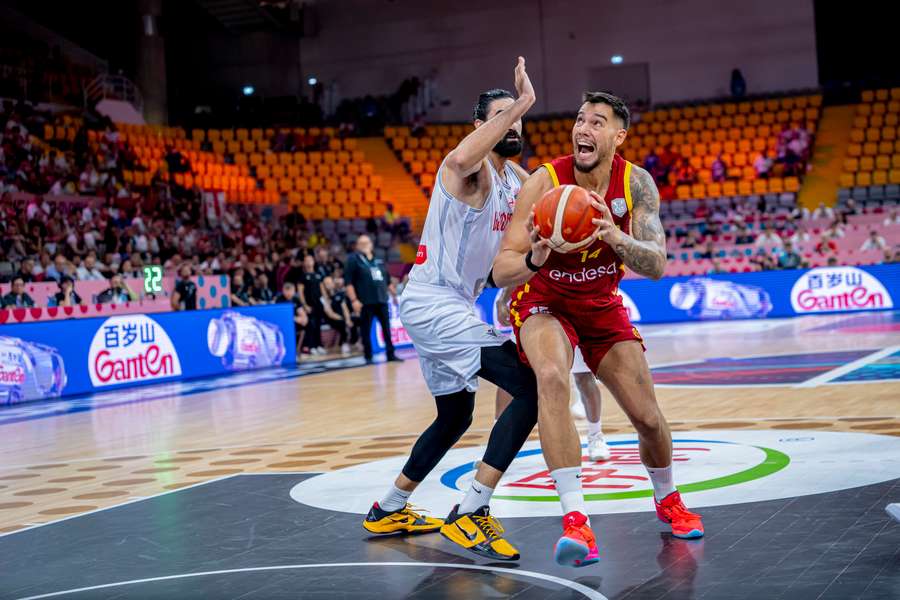 Willy Hernangomez was Spain's best attacker in the loss to Georgia