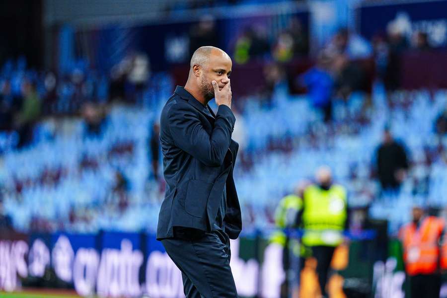 Vincent Kompany sofreu a primeira derrota como treinador do Bayern