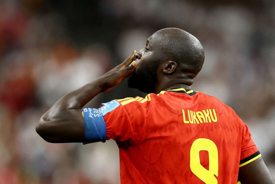 Lukaku fez gol e deu assistência após entrar em Nova Zelândia x Bélgica