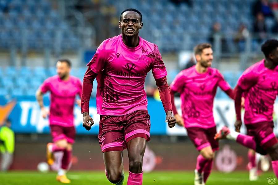 Bizár, nebo chytrost? Cizinci v Ústí dostávají manuál na 18 stránek, jak přežít, říká šéf klubu