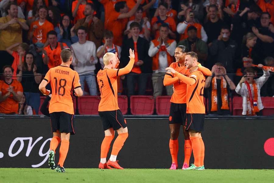 Die Niederlande gewinnt auch das zweiten Duell gegen Serbien