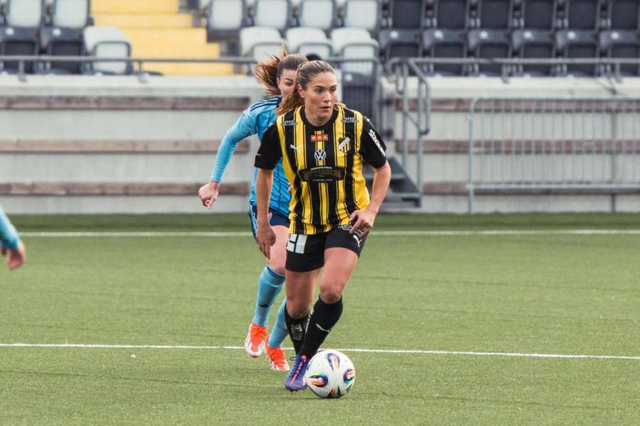 The Week in Women's Football: NSWL review (P3); World Cup playoffs; East Bengal success