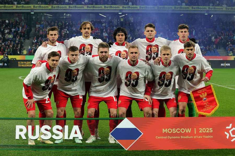 Naționala Rusiei a disputat în luna octombrie un meci amical cu Bolivia la Moscova. Rușii s-au impus cu 3-0 Naționala Rusiei a disputat în luna octombrie un meci amical cu Bolivia la Moscova. Rușii s-au impus cu 3-0