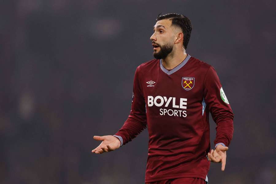 REVEALED: West Ham turned down Castellanos signing four years ago REVEALED: West Ham turned down Castellanos signing four years ago