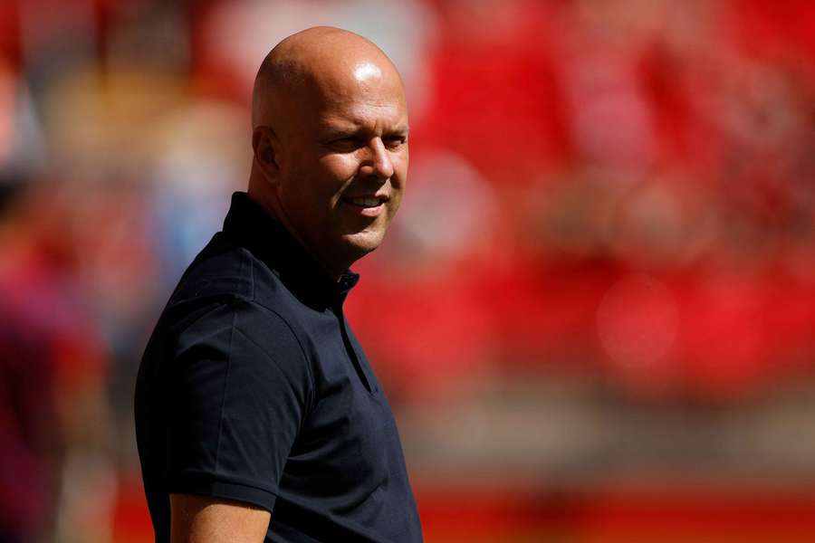 Arne Slot står i spidsen for sin første Premier League på Anfield i dag.