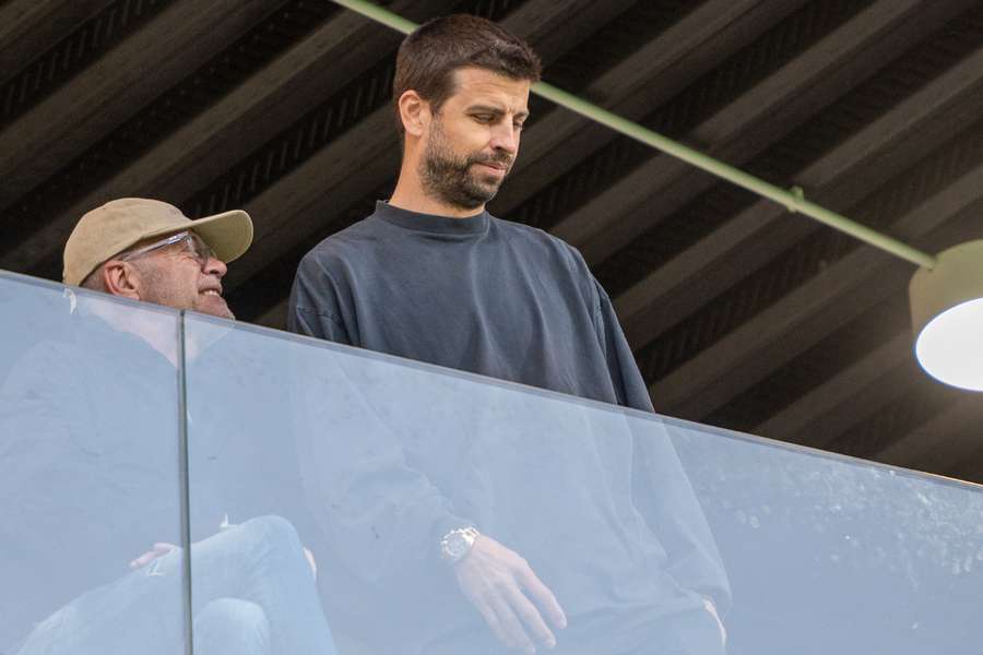 Piqué confrontou equipe de arbitragem em jogo da segunda divisão espanhola