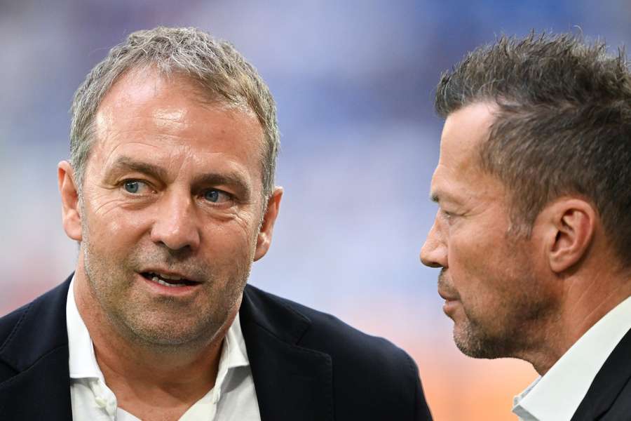 Hansi Flick (à esquerda) e Lothar Matthäus (à direita)
