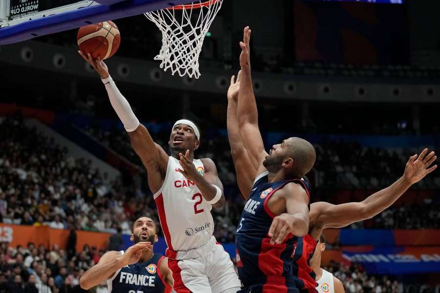 Começou o Mundial de basquetebol: Canadá 'esmaga' França e Angola é  derrotada pela Itália - Basquetebol - Jornal Record