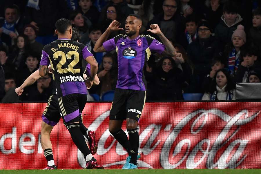 Cyle Larin is 2 for 2 for Valladolid