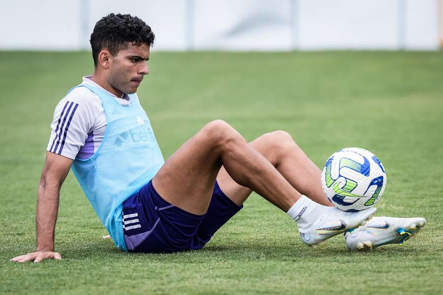 Cruzeiro x Vasco: onde assistir, horários e escalações pelo Brasileirão