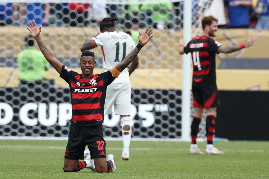 Bruno Henrique celebra la victoria