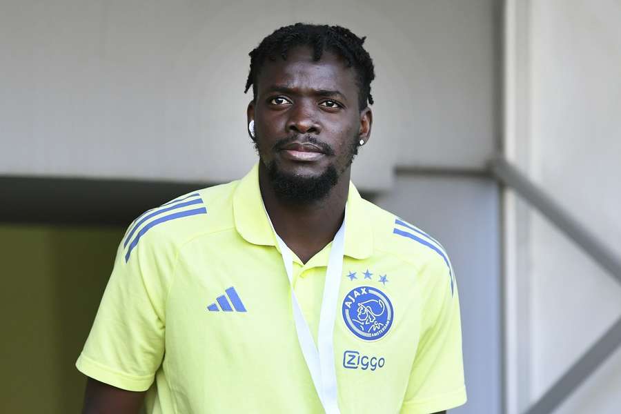 Bertrand Traoré begint op de bank