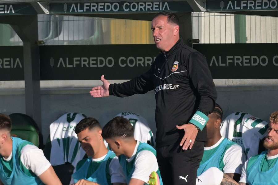 Petit fez último jogo diante do Gil Vicente Petit fez último jogo diante do Gil Vicente