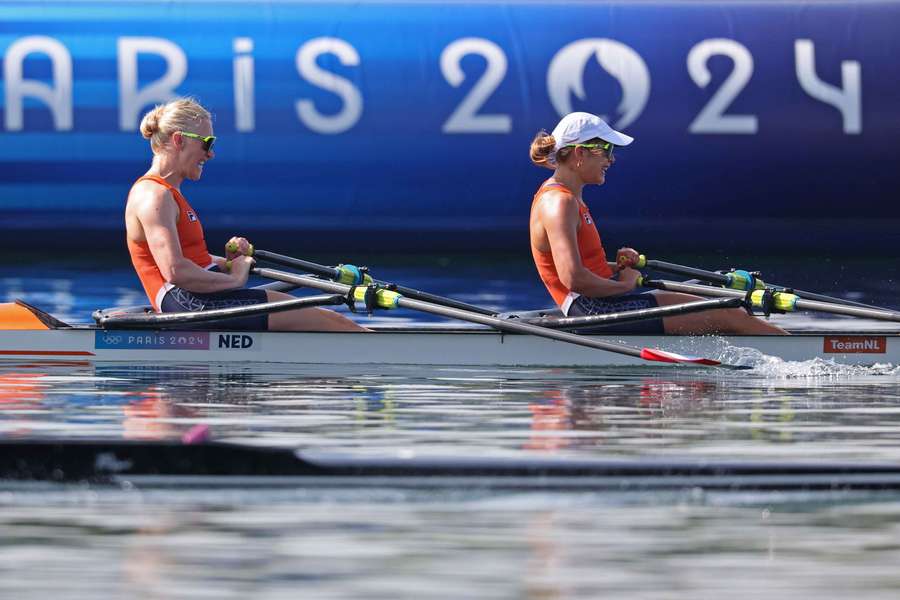 Martine Veldhuis en Lisa Scheenaard eindigden in de A-finale net naast het podium