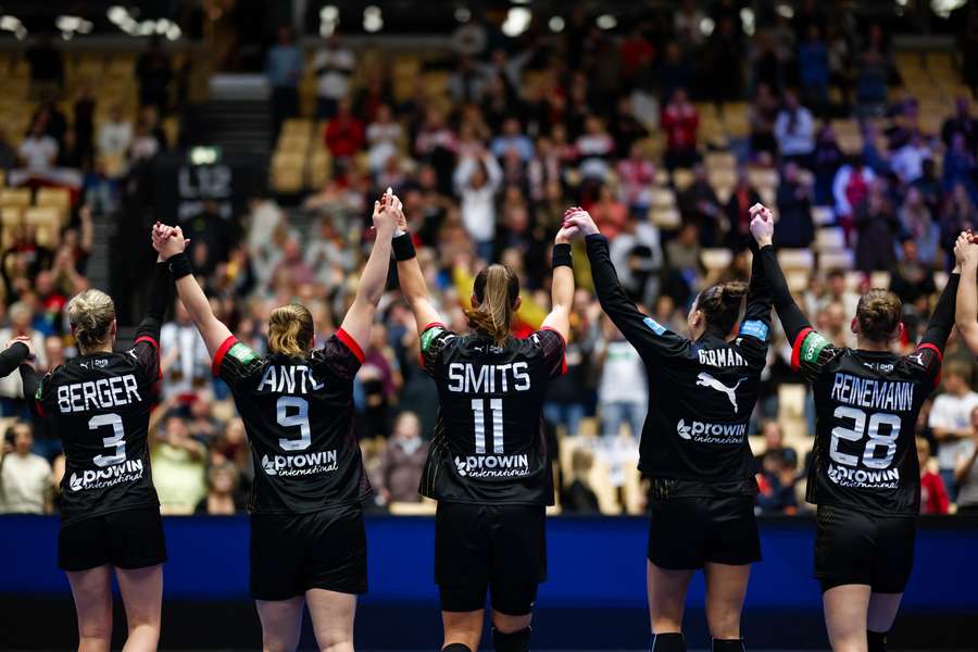 Handball-WM Frauen: Deutschland zieht mit perfekter Ausbeute in die Hauptrunde