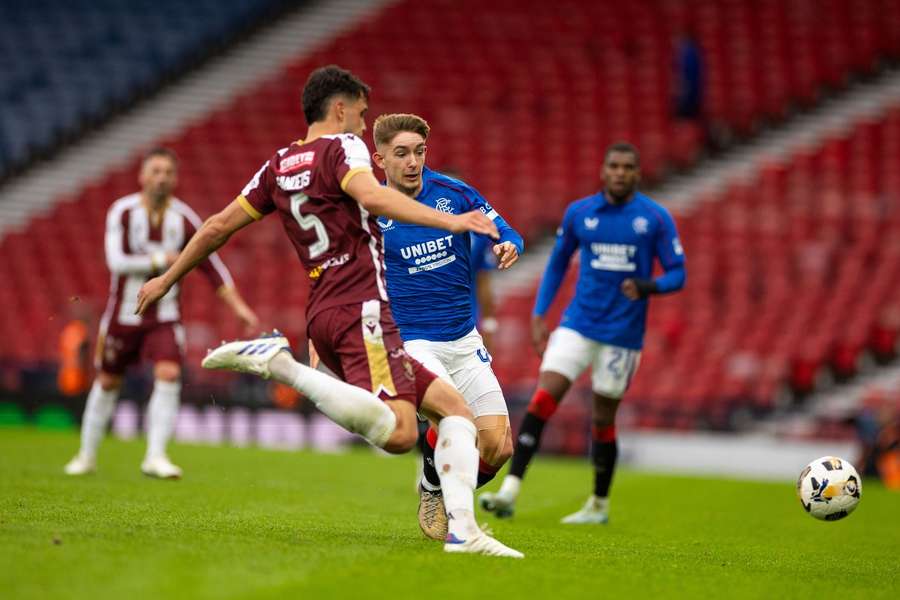 Rangers venceu o St Johnstone por 2-0