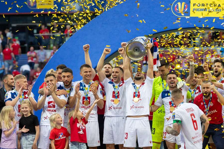 El Wisla Kraków conquista la Copa de Polonia como club de segunda división.