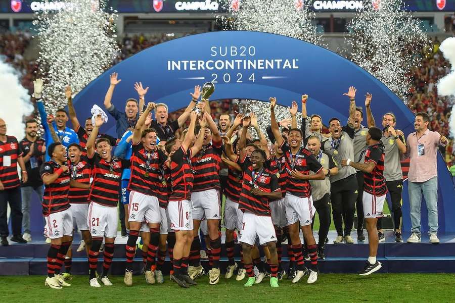 Flamengo comemora inédito título do Mundial Sub-20