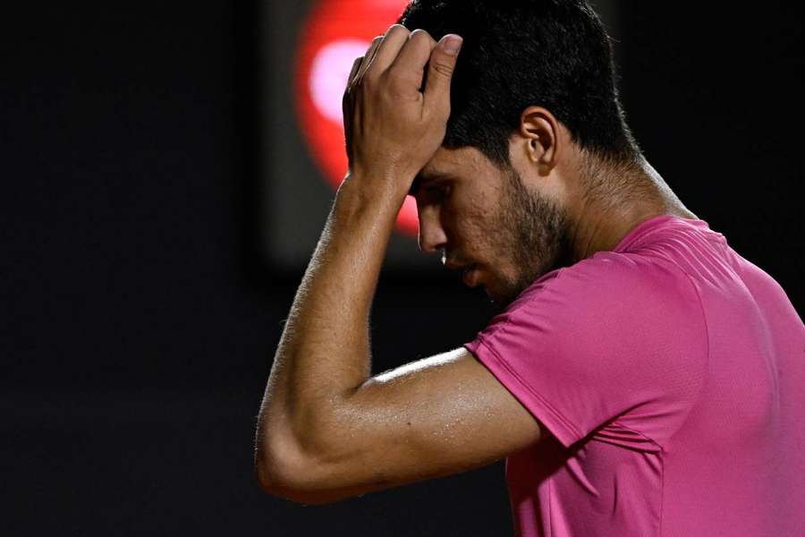 Carlos Alcaraz reacts during the ATP 500 Rio Open final against Cameron Norrie