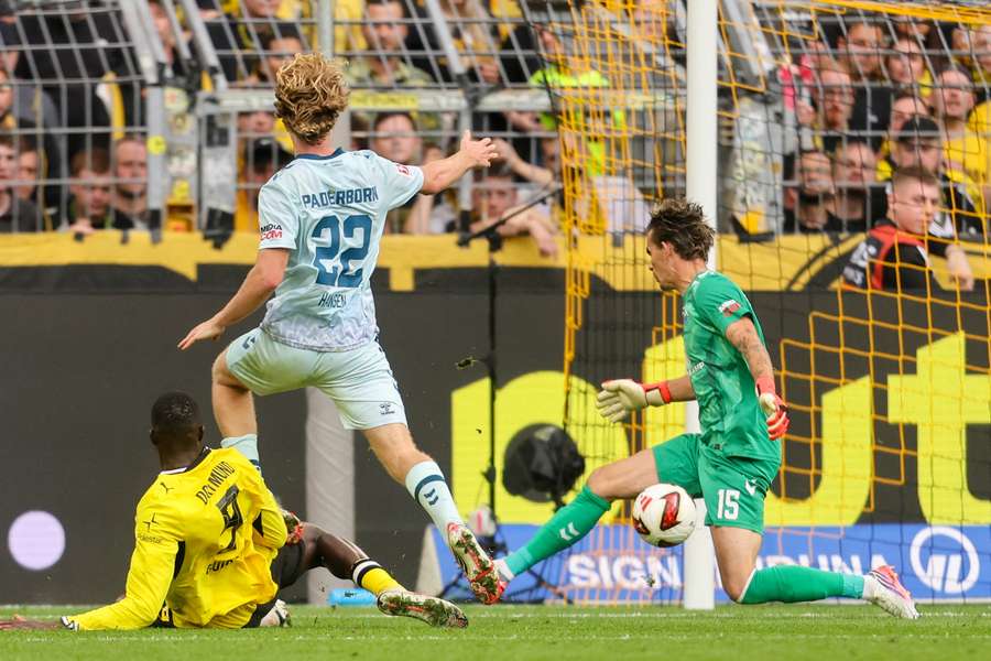 Un'azione del match