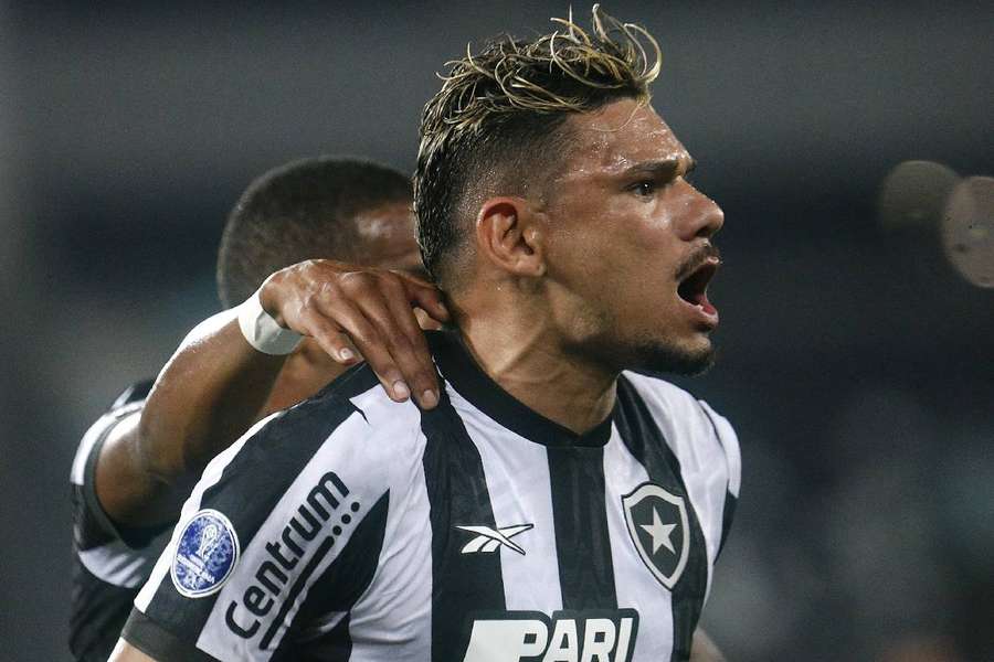 Tiquinho fez o gol da virada do Botafogo