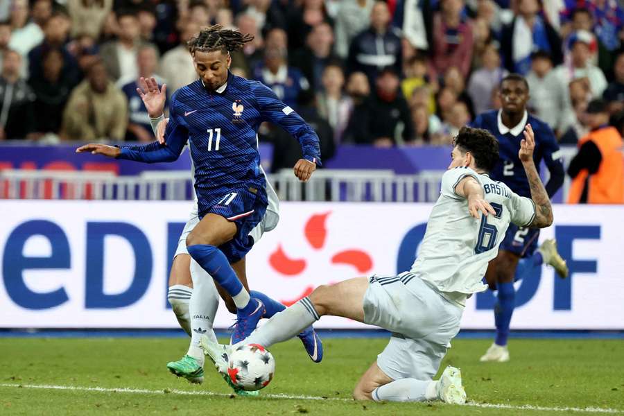 Il tackle di Bastoni