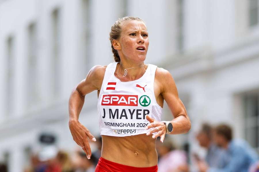 Julia Mayer