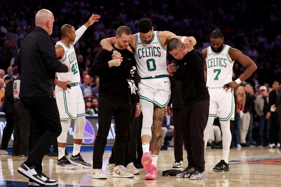 Jayson Tatum was injured in the final minutes of the game with the Knicks