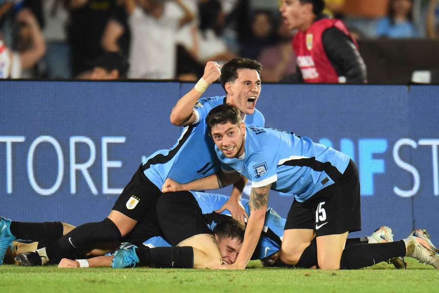 Victoria agónica de Uruguay frente a Colombia.