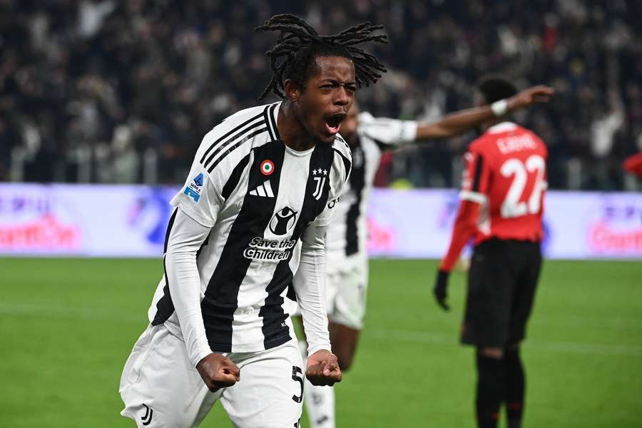 Samuel Mbangula esulta dopo il gol dell'1-0