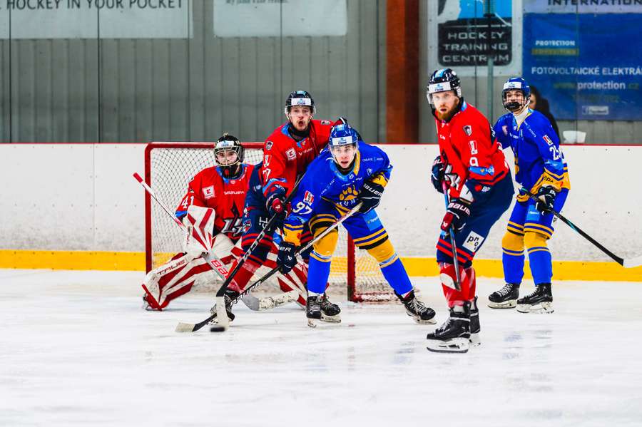 V ULLH se hrálo šest utkání.