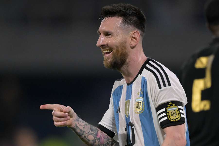 Messi alcançou marca histórica pela seleção